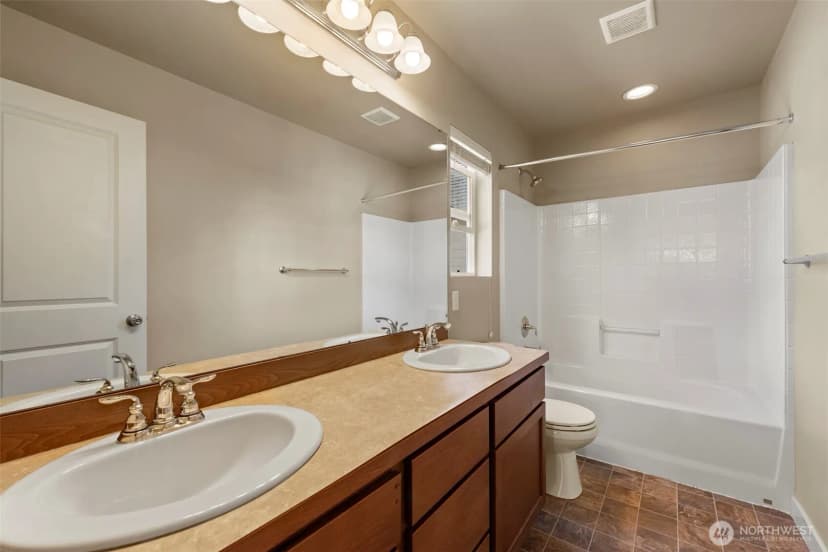 Property photo for 10212 242nd Avenue Ne, Redmond photo 20