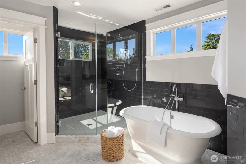 Property photo for 7051 34th Avenue Ne, Seattle photo 29