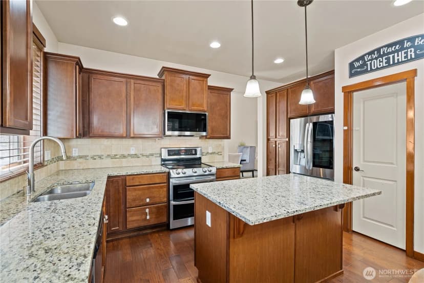 Property photo for 23890 Se 286th Place, Maple Valley photo 16