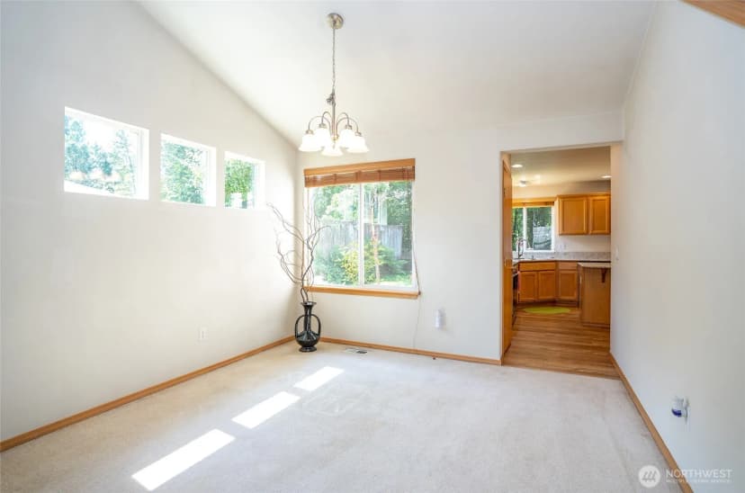 Property photo for 714 122nd Avenue Ct E, Edgewood photo 6