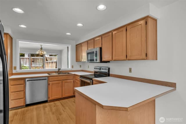 Property photo for 2016 Mill Pointe Drive Se, Mill Creek photo 5