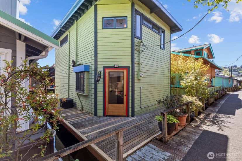 Property photo for 2025 Fairview Avenue E #e, Seattle photo 40