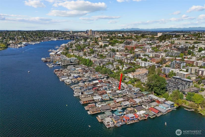 Property photo for 2025 Fairview Avenue E #e, Seattle photo 38