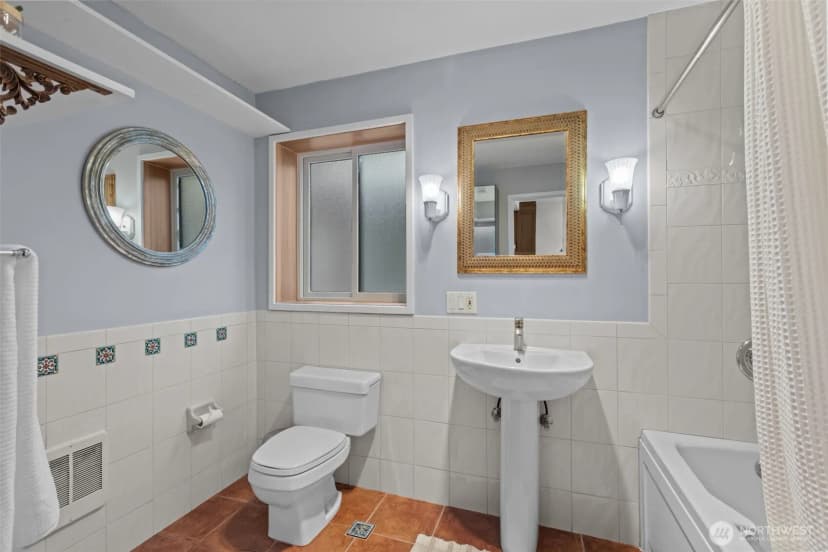 Property photo for 2025 Fairview Avenue E #e, Seattle photo 20