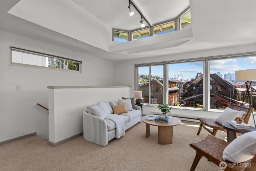 Property photo for 2025 Fairview Avenue E #e, Seattle photo 5