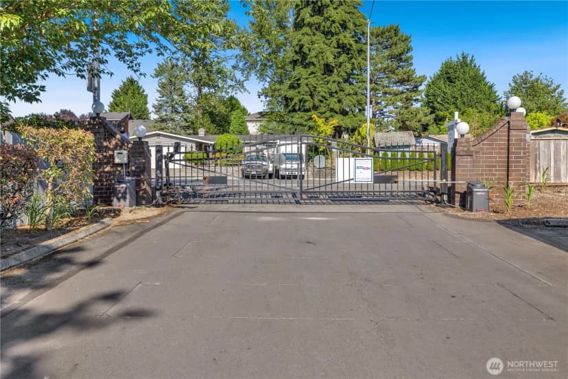 Property photo for 11424 Se 257th Street #d203, Kent photo 2