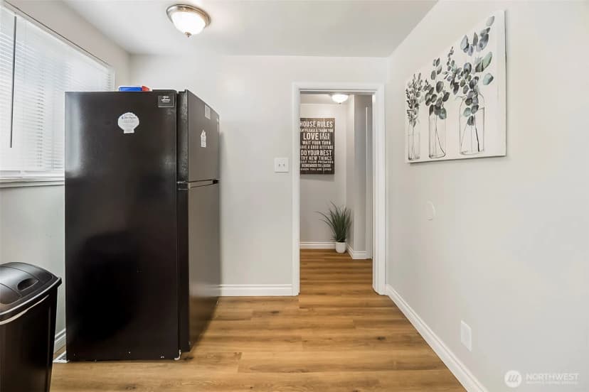 Property photo for 9201 36 Avenue S, Seattle photo 11