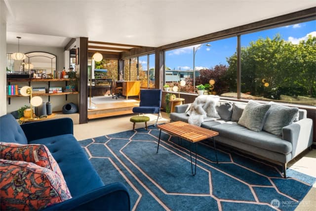 Property photo for 1627 California Avenue Sw #2, Seattle photo 2