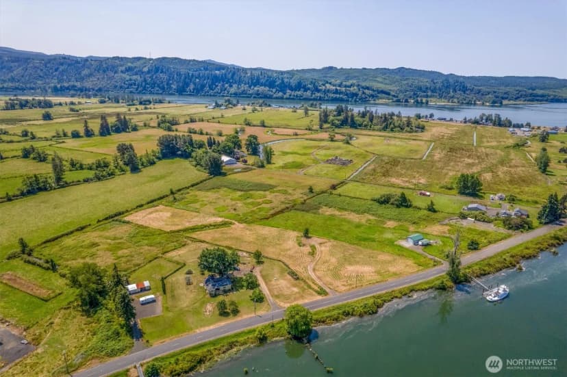 Property photo for 411 W Birnie Slough Road, Cathlamet photo 13