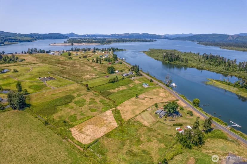 Property photo for 411 W Birnie Slough Road, Cathlamet photo 11