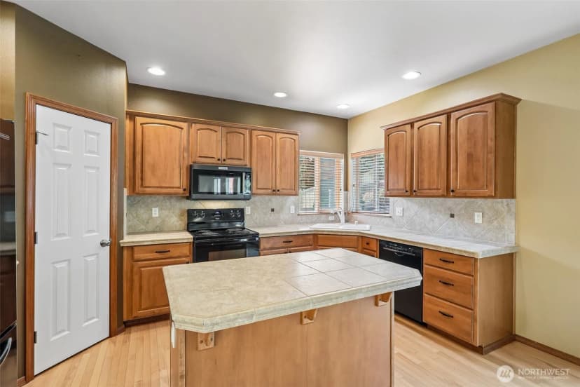 Property photo for 1824 23rd Street, Snohomish photo 6