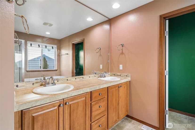 Property photo for 1824 23rd Street, Snohomish photo 17
