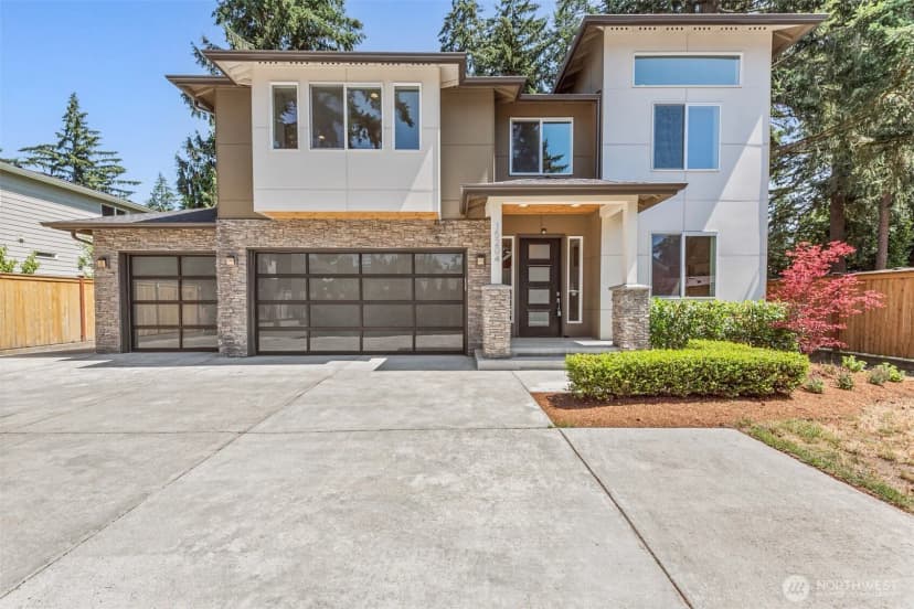 Property photo for 15204 Greenwood Avenue N, Shoreline photo 31