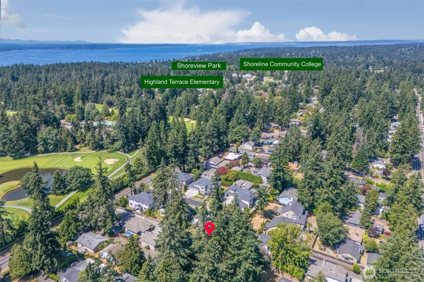 Property photo for 15204 Greenwood Avenue N, Shoreline photo 36