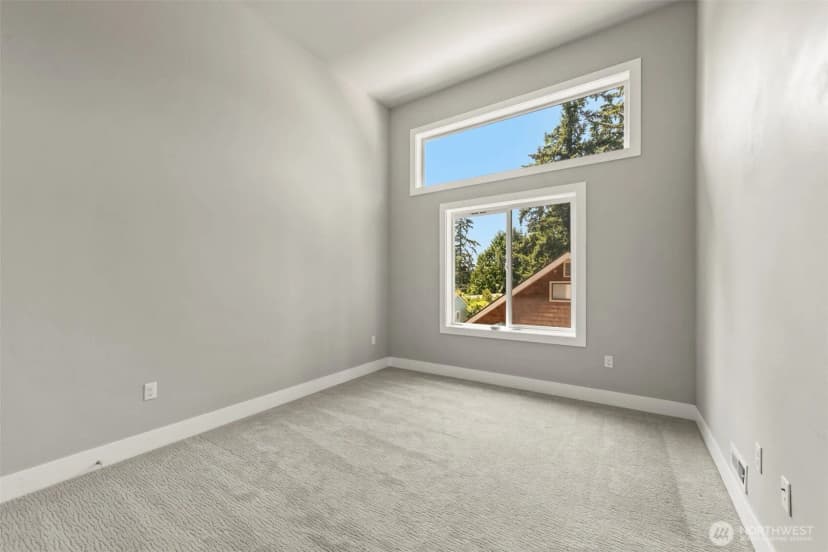 Property photo for 15204 Greenwood Avenue N, Shoreline photo 23