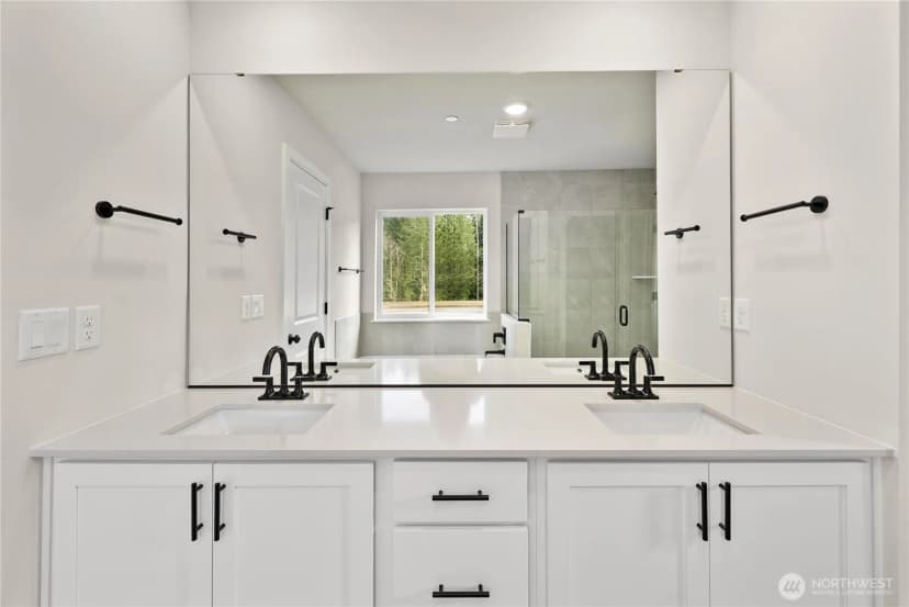 Property photo for 3943 Flat Top Drive, Bremerton photo 28