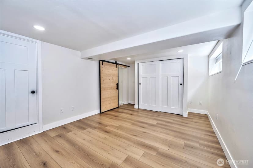 Property photo for 3806 35th Avenue W #unit 1, Seattle photo 12