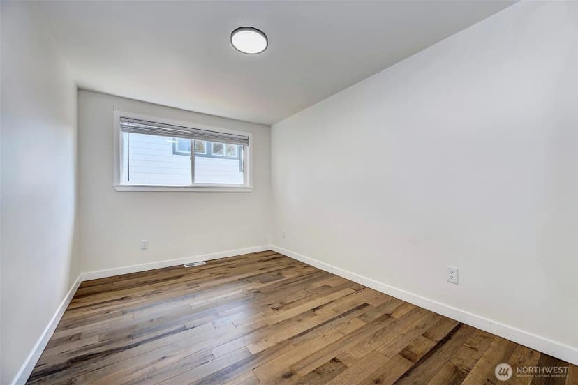 Property photo for 3806 35th Avenue W #unit 1, Seattle photo 8