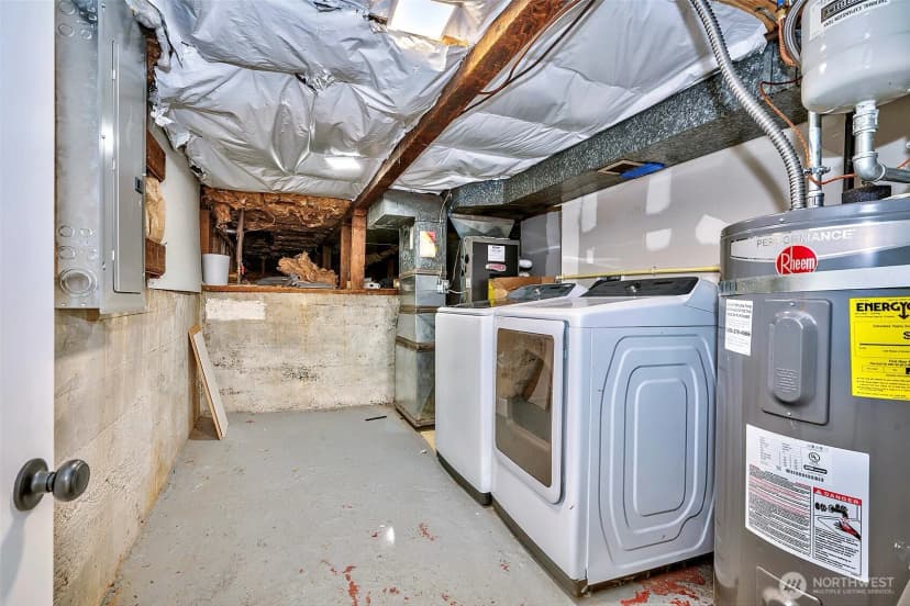 Property photo for 3806 35th Avenue W #unit 1, Seattle photo 15