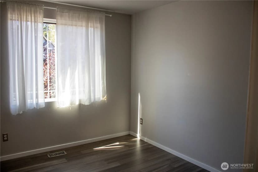 Property photo for 15721 26 Avenue W #16, Lynnwood photo 21