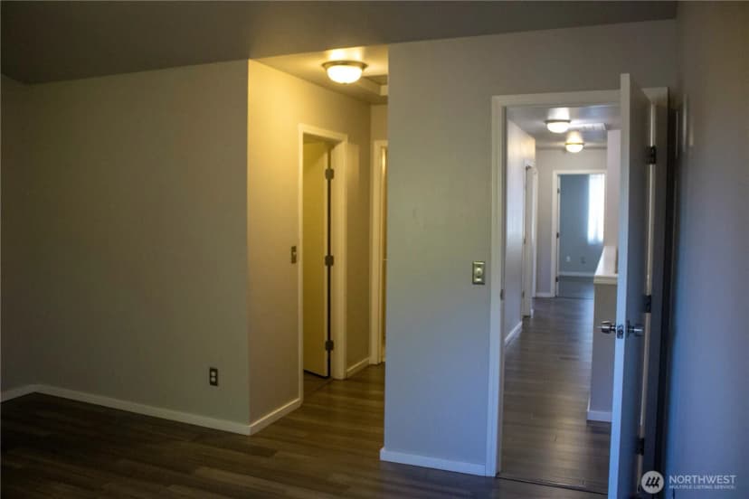 Property photo for 15721 26 Avenue W #16, Lynnwood photo 11