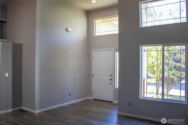 Property photo for 15721 26 Avenue W #16, Lynnwood photo 3