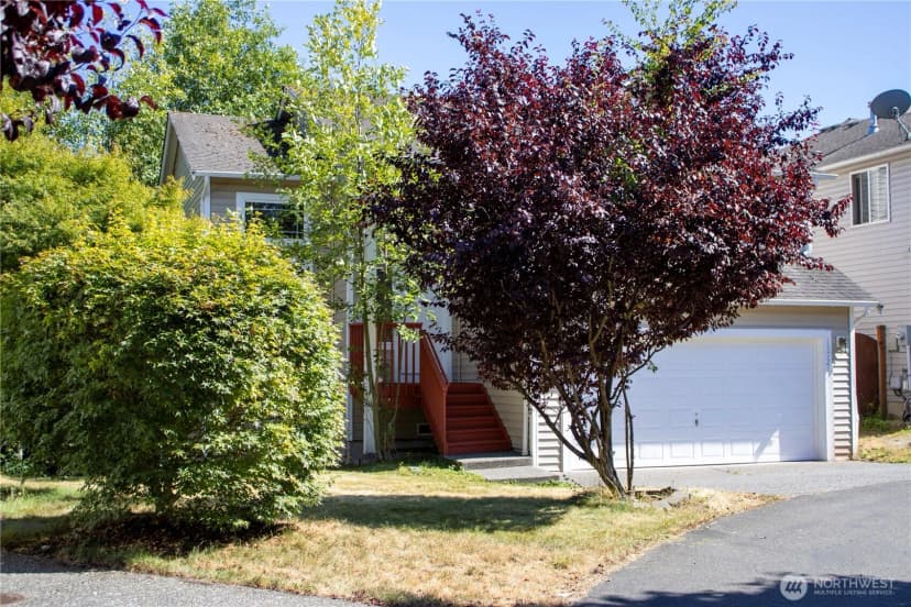 Property photo for 15721 26 Avenue W #16, Lynnwood photo 2
