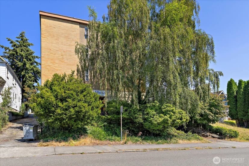 Property photo for 3209 Hoyt Avenue #302, Everett photo 3