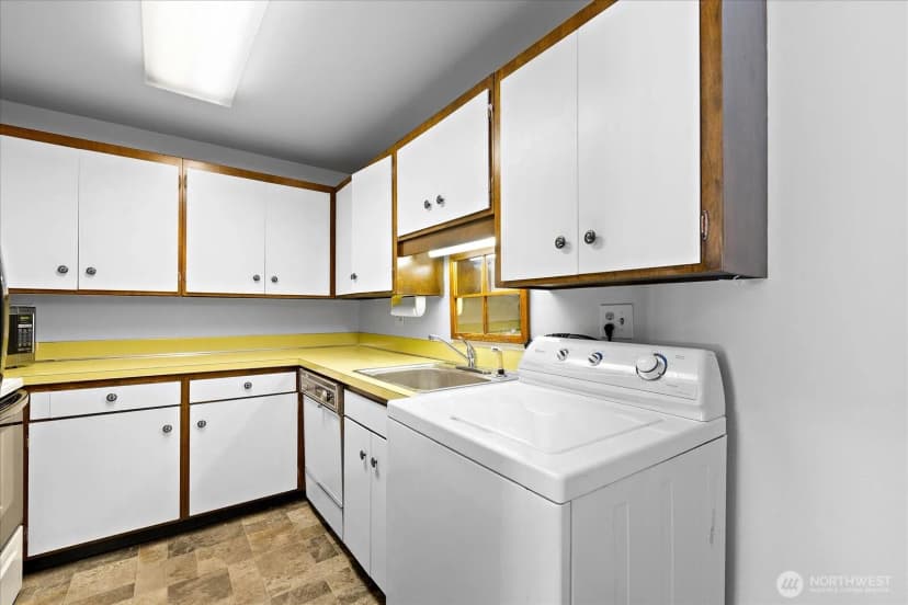 Property photo for 3209 Hoyt Avenue #302, Everett photo 8
