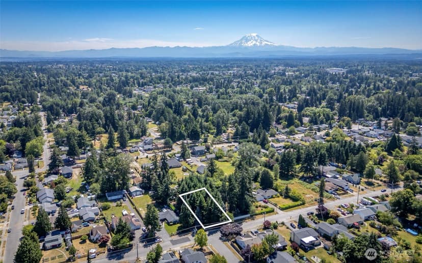 Property photo for 9127 E B Street, Tacoma photo 8