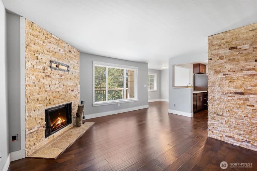 Property photo for 12404 E Gibson Road #m202, Everett photo 9
