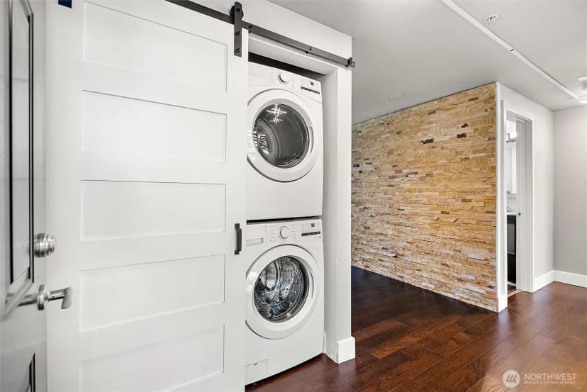 Property photo for 12404 E Gibson Road #m202, Everett photo 15