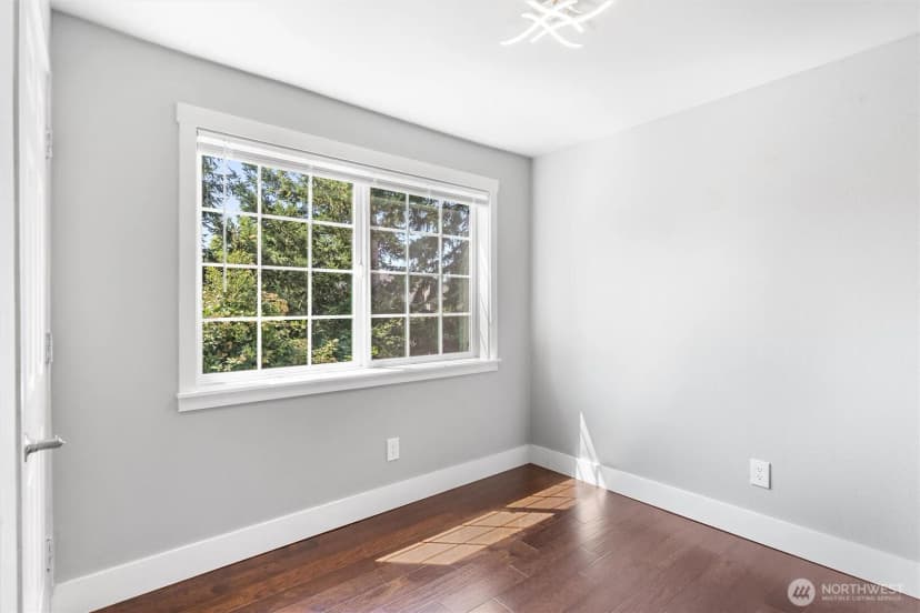 Property photo for 12404 E Gibson Road #m202, Everett photo 19