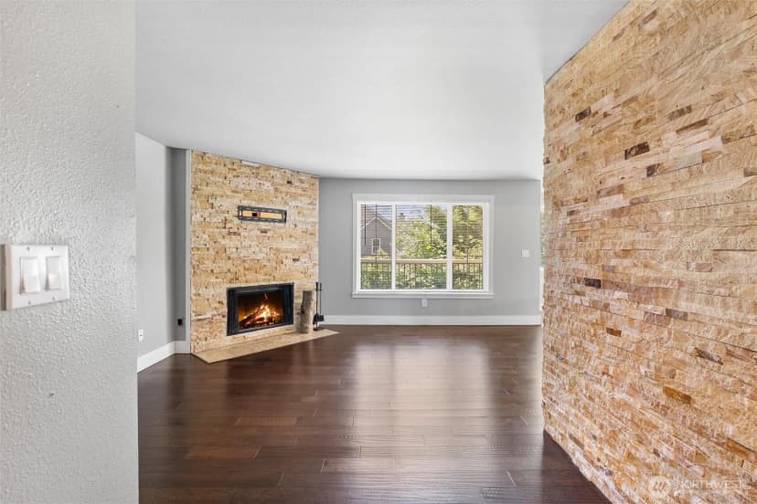 Property photo for 12404 E Gibson Road #m202, Everett photo 5