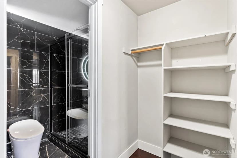 Property photo for 12404 E Gibson Road #m202, Everett photo 23