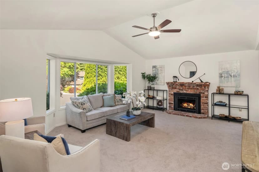 Property photo for 4230 205 Place Ne, Sammamish photo 2
