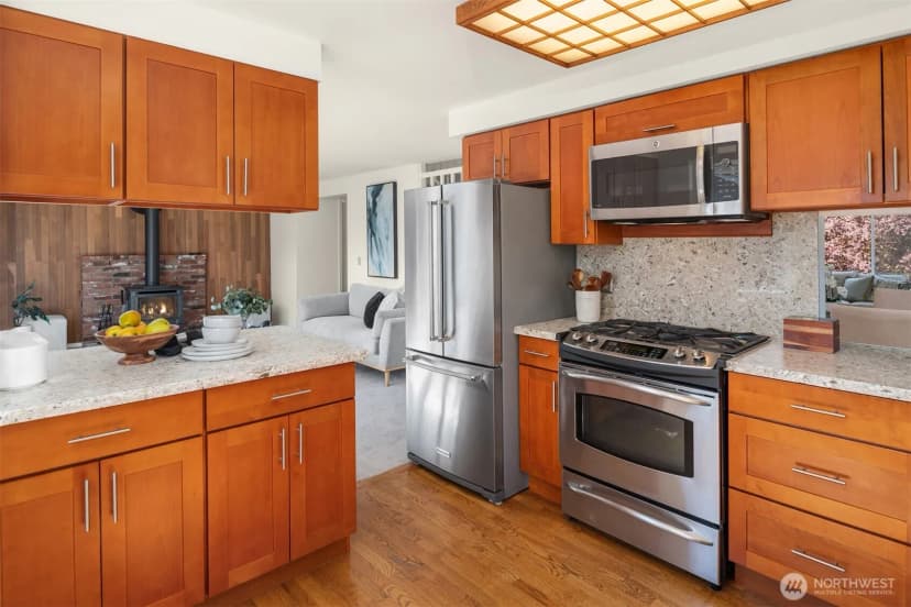 Property photo for 4230 205 Place Ne, Sammamish photo 11