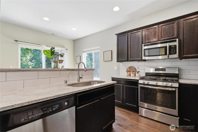 Property photo for 21201 43rd Drive Se, Bothell photo 11