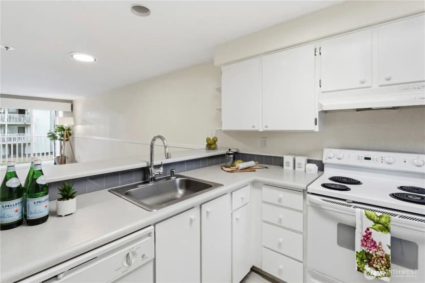 Property photo for 25005 98th Place S #c203, Kent photo 5