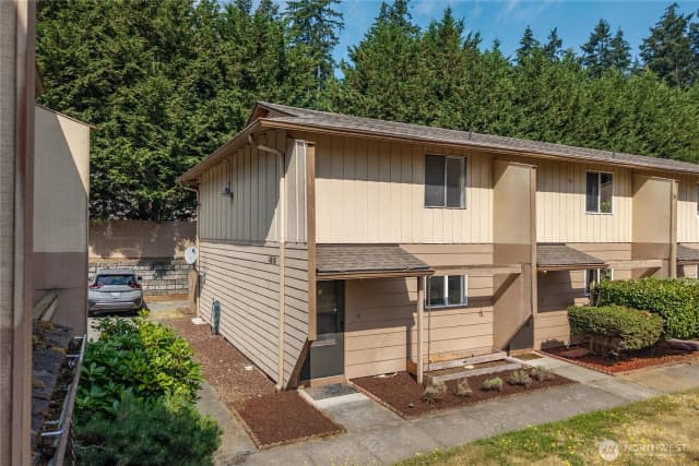 Property photo for 4819 S 56th Street #1, Tacoma photo 2