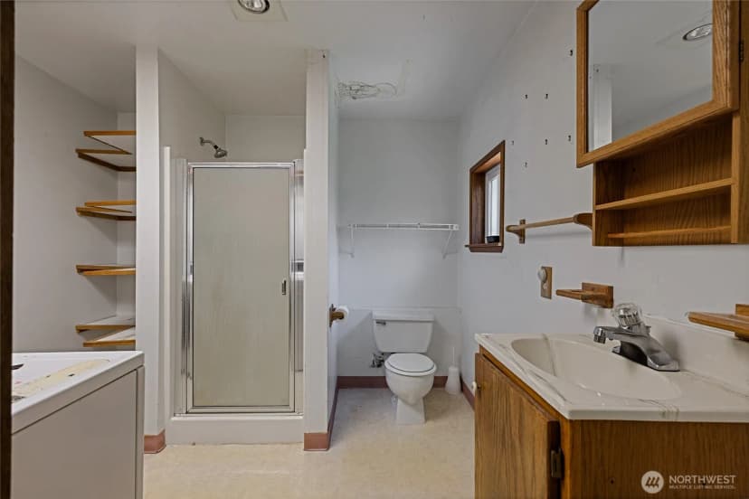 Property photo for 110 Alder Street E, Eatonville photo 17