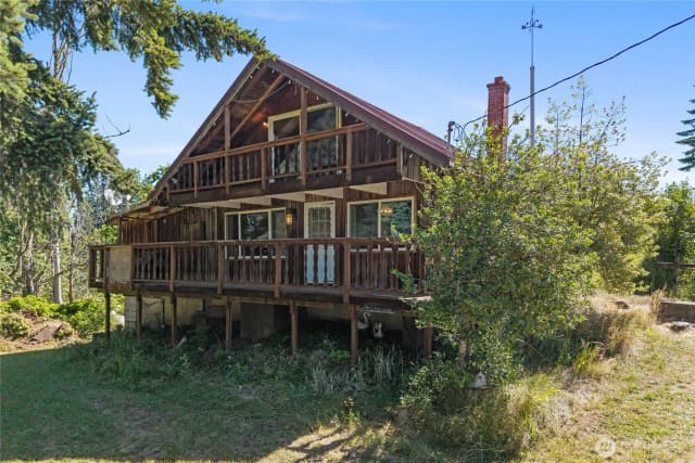 Property photo for 110 Alder Street E, Eatonville