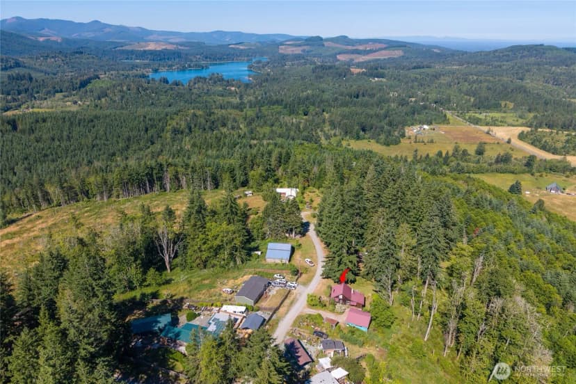 Property photo for 110 Alder Street E, Eatonville photo 39