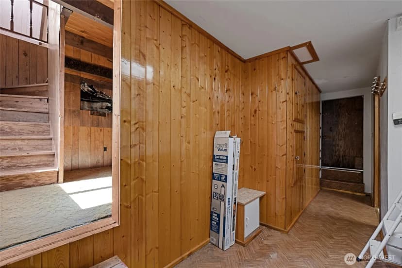 Property photo for 110 Alder Street E, Eatonville photo 16