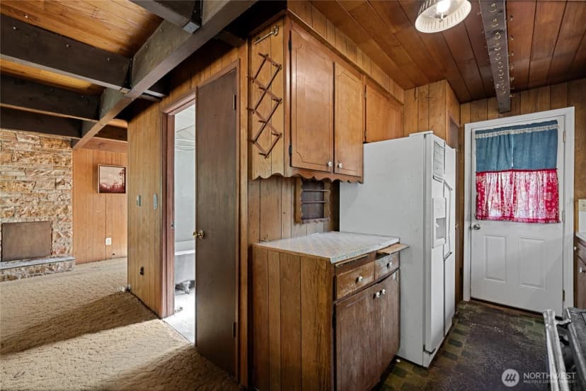Property photo for 110 Alder Street E, Eatonville photo 5