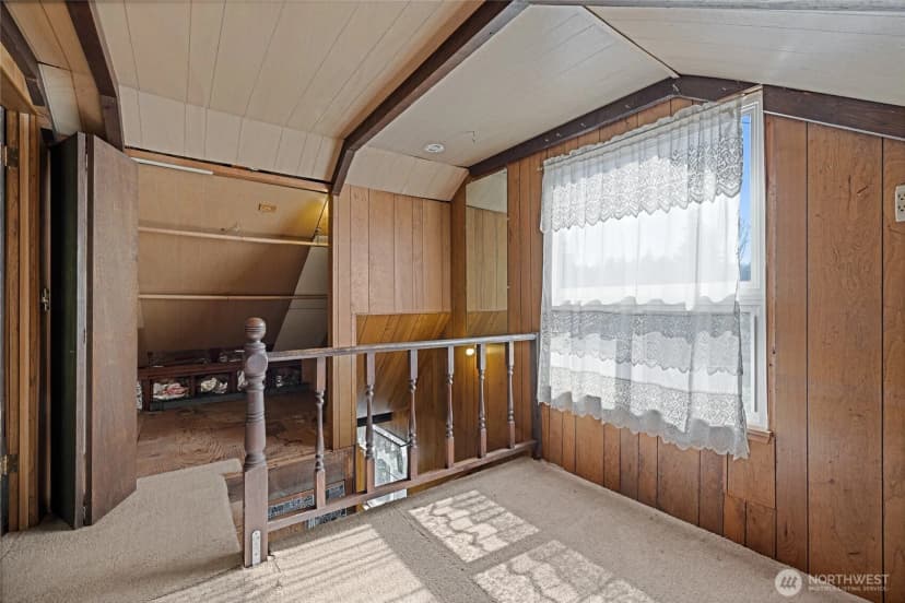 Property photo for 110 Alder Street E, Eatonville photo 21