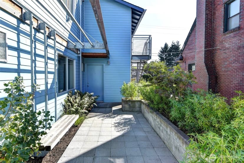 Property photo for 1822 S King Street #a-d, Seattle photo 5