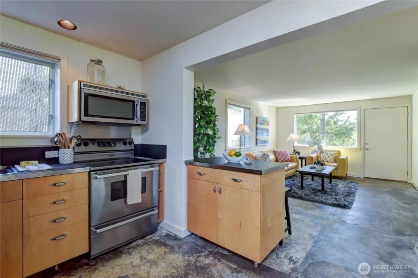 Property photo for 1822 S King Street #a-d, Seattle photo 8