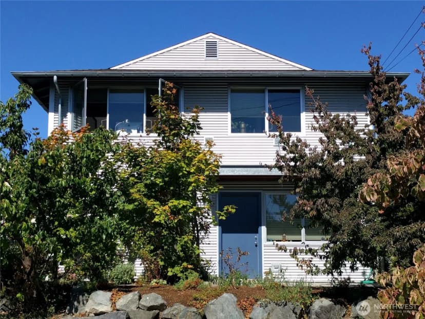 Property photo for 1822 S King Street #a-d, Seattle