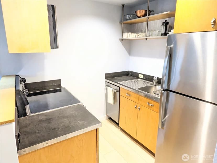Property photo for 1822 S King Street #a-d, Seattle photo 11